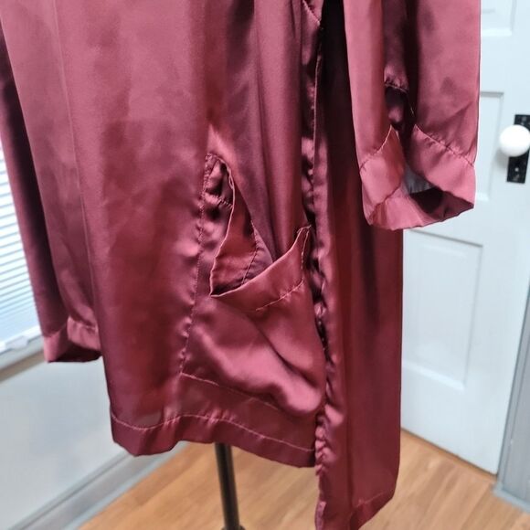 MELISSA McCarthy for Seven7 Satin Hi-Lo Pullover Blouse - Picture 3 of 6